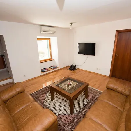 Apartment With Wifi - 12523 *